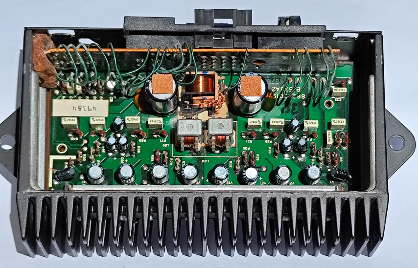 blaupunkt e30 amplifier